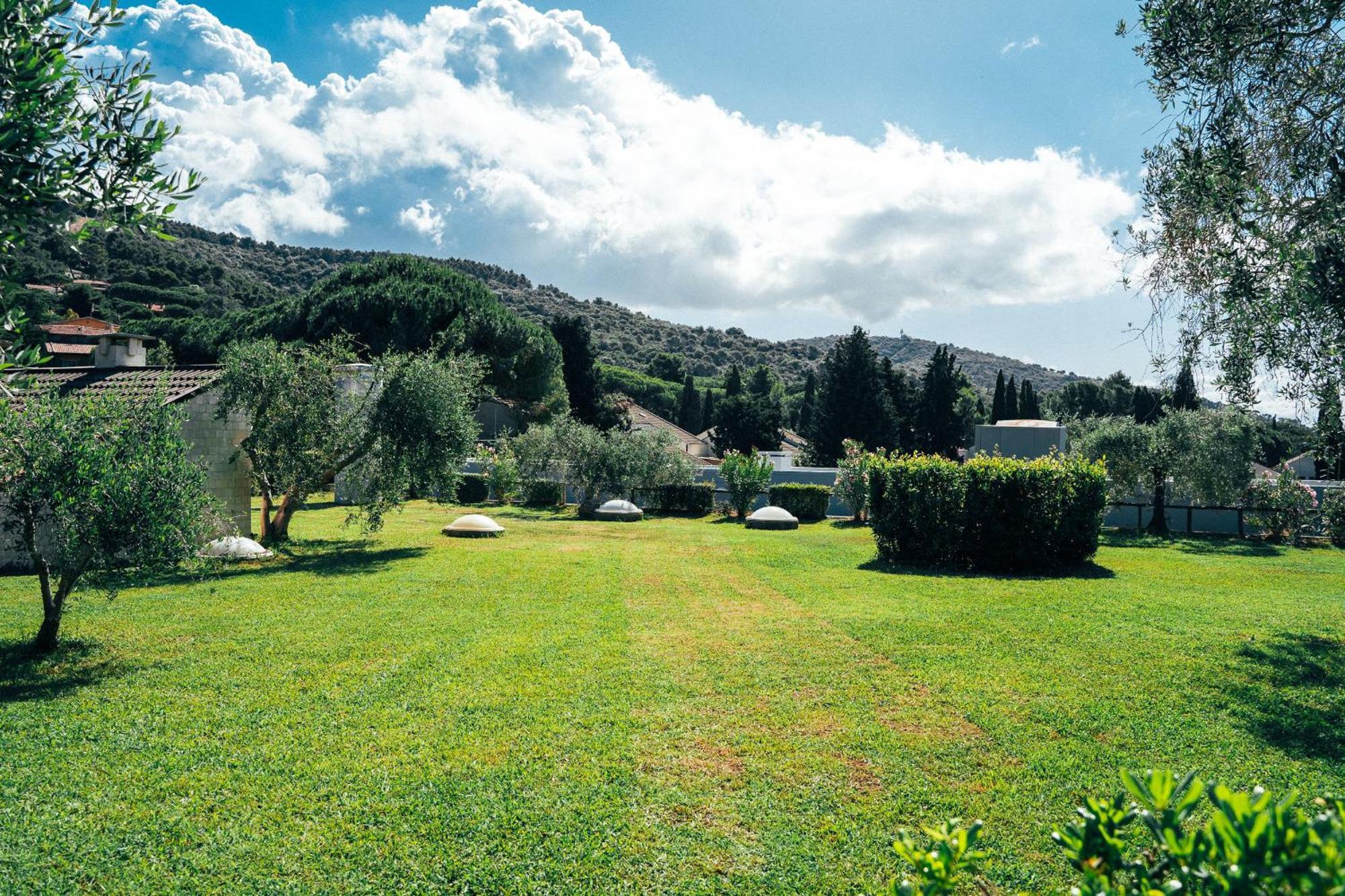 Residence Solemaremma Castiglione della Pescaia Esterno foto