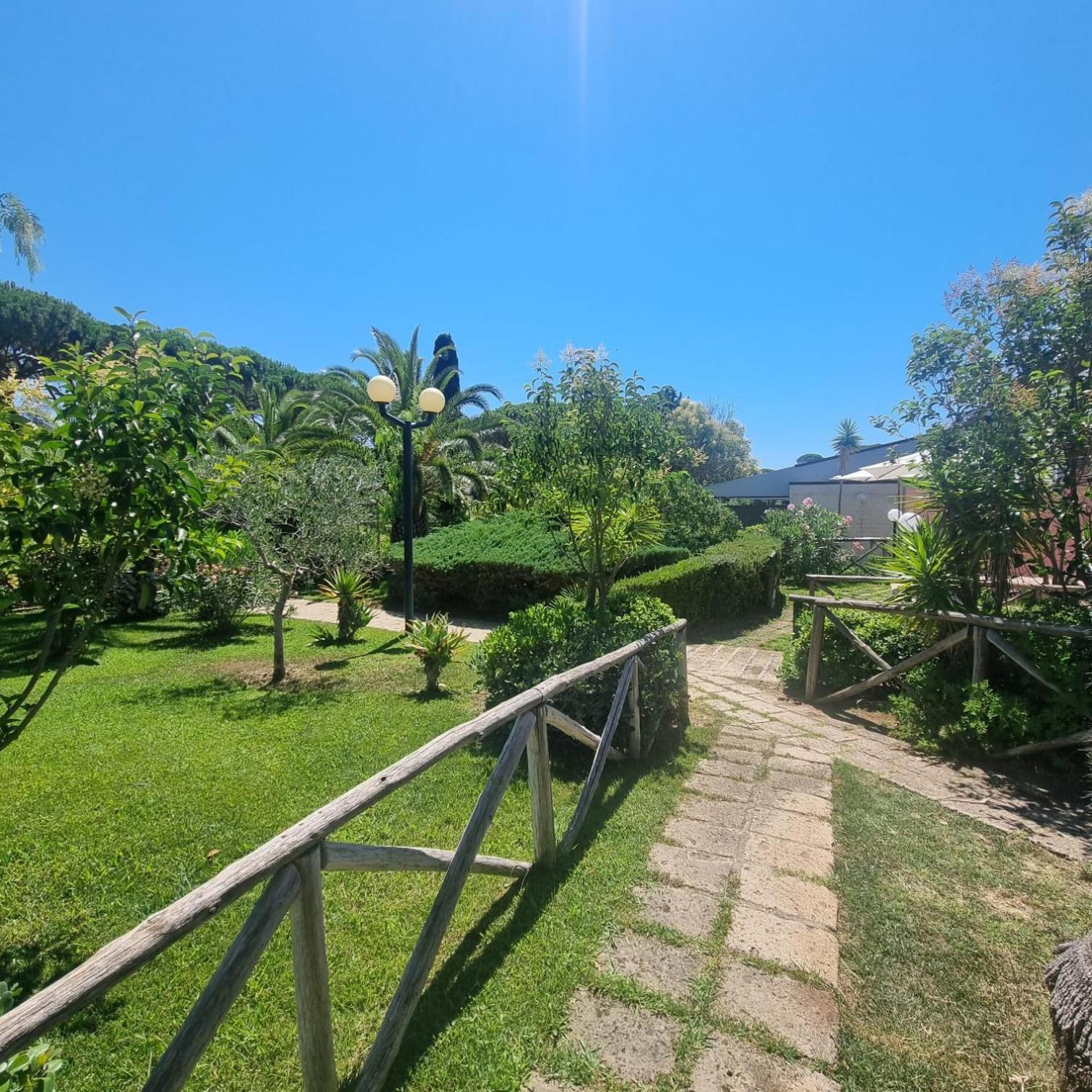 Residence Solemaremma Castiglione della Pescaia Esterno foto